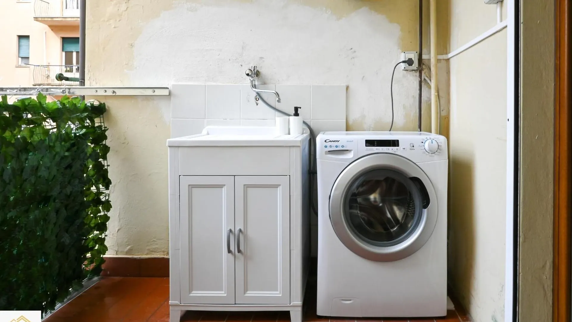 Inn Pisa Rentals - The Modern City Flat