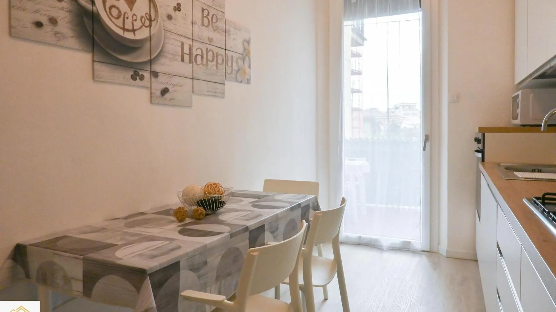 Inn Pisa Rentals - The Modern City Flat Apartment
