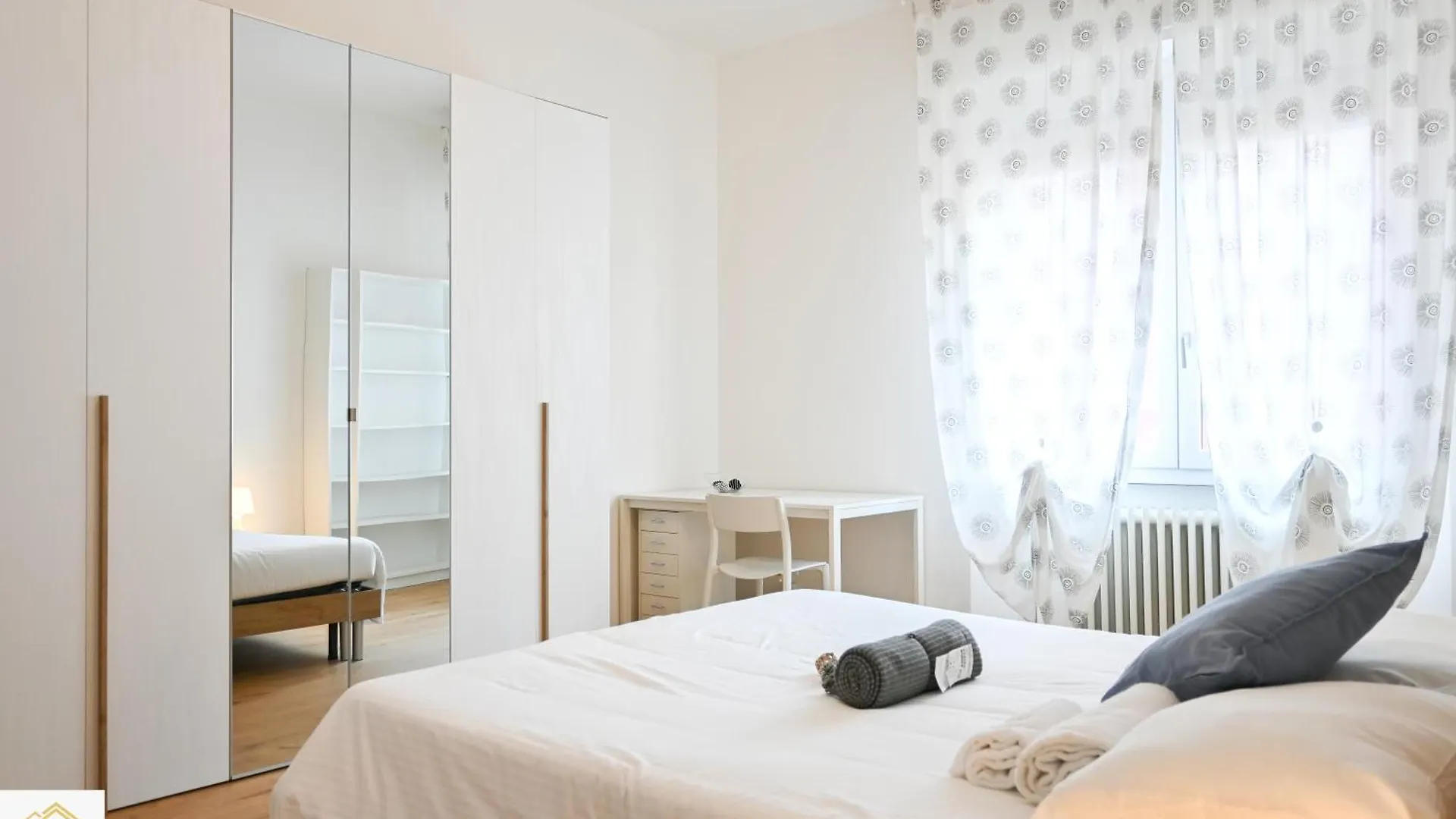 Inn Pisa Rentals - The Modern City Flat